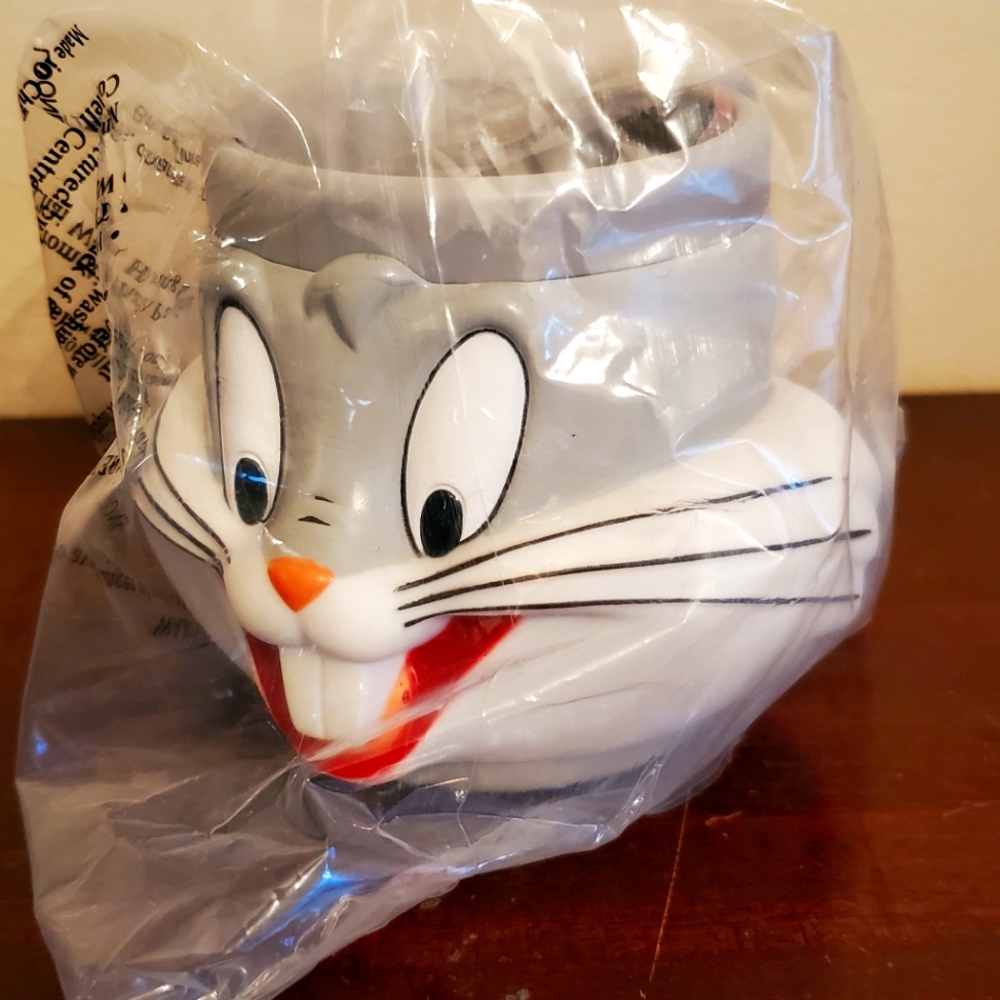 Bugs Bunny 3D Mug. New. Vintage Looney Tunes. 1990s.